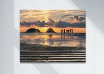 Spectacular Sai Wan Sunrise, Hong Kong Framed Canvas Print 20×16 inches